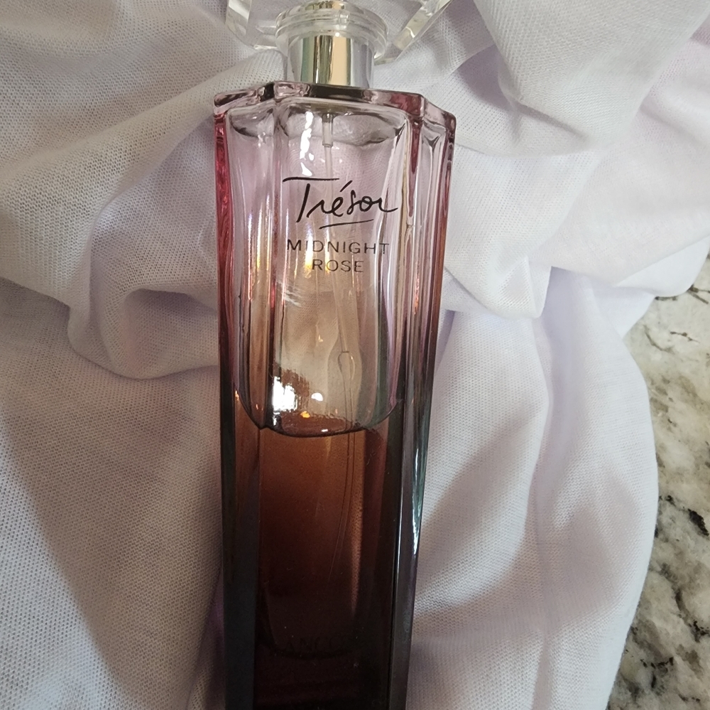 Tresor Midnight Rose